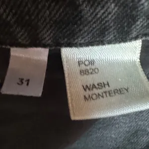 Reformation High Rise Straight‎ Leg Jeans in Black Monterey Wash Sz 31 thumbnail 5