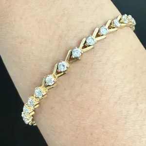 Vintage Unsigned Gold-tone Clear Rhinestone Crystal V Chevron Tennis Bracelet thumbnail 2