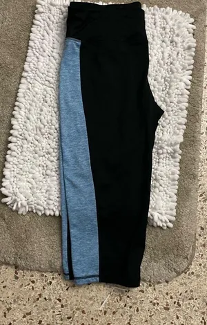 Ideology leggings capri thumbnail 2