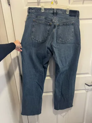 Abercrombie & Fitch Women’s High Rise 90s Relaxed Medium Wash Jeans thumbnail 2