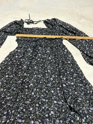 Astr the label Smocked Square-Neck Long Sleeve Floral midi Dress medium thumbnail 4