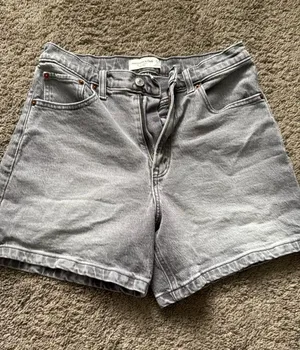 Abercrombie High-Rise Dad Shorts thumbnail 1