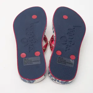 Lilly Pulitzer‎ - Embellished Pool Flip Flops thumbnail 3
