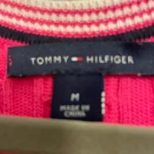 Tommy Hilfiger pink sweater    LSWT062 thumbnail 3