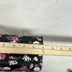 Steve Madden Black and Pink Floral Crossbody Bag thumbnail 7