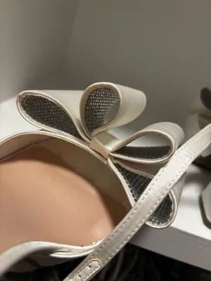 Dream Paris white bow heels thumbnail 6