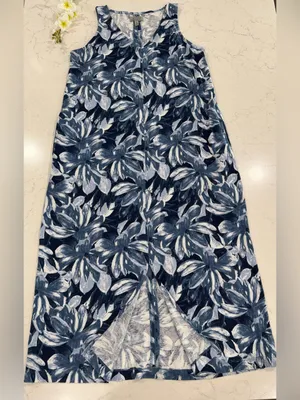 Sleeveless Navy and White Floral High-Low Dress thumbnail 4