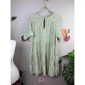&Merci Green & White Floral V-Neck Shift Tiered Dress - Size - Small thumbnail 3