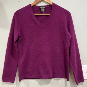 Cashmere Womens Sz M Purple Ribbed V Neck Pullover Knit‎ Sweater Long Sleeves thumbnail 1
