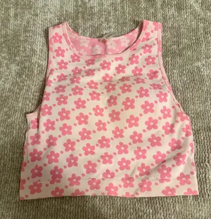 Boutique Tank Floral Crop thumbnail 1
