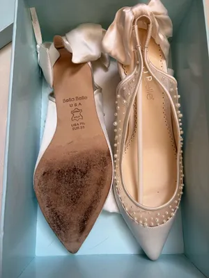 Bella Belle White Satin Heels Size 7.5 thumbnail 3