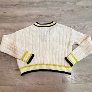 Wild Fable Womens Cream Knit V Neck Sweater Tennis Style Neon Stripe‎ Small S thumbnail 2