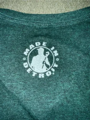 Detroit Shamrock Graphic V-Neck Tee - Green thumbnail 5