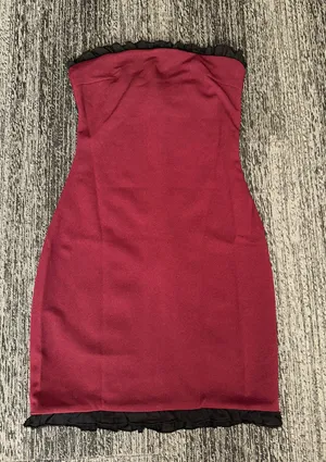 White Fox Red Dress thumbnail 2