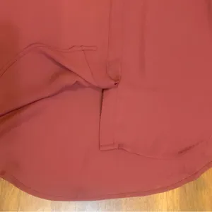 Apt. 9 Women's Blouse Large Burgundy Button Down LongSleeve thumbnail 4