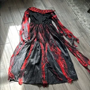 Red and Black Gothic Dress Halloween costume thumbnail 4