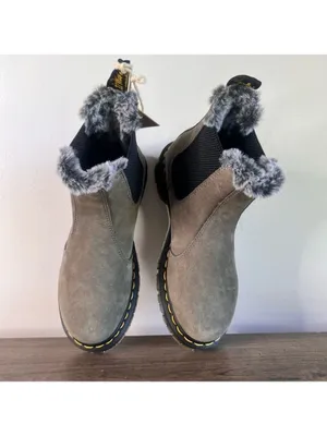 Dr. Martens Women’s Leonore Faux Fur Lined Nubuck Chelsea Boot Size 6 #666 thumbnail 9