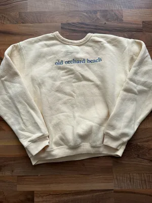 Austin's Inc Old Orchard Beach Embroidered Maine crew neck thumbnail 1