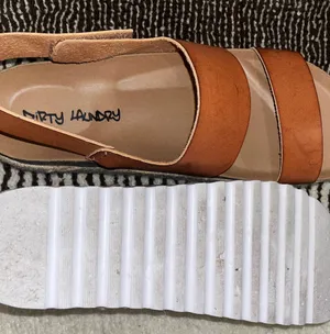Dirty Laundry Lightweight Tan Platform Sandals thumbnail 2