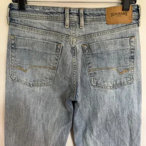 BDG Urban Outfitters Light Wash High Rise Straight Leg Jeans 27W Blue‎ Denim thumbnail 14