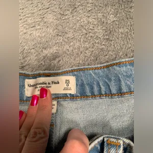 Abercrombie & fitch mom short Denim Shorts 25/0 thumbnail 5