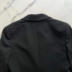 Theory Wool Blazer Black Size 12 Minimalist Quiet Luxury Old Money Jacket chic thumbnail 7