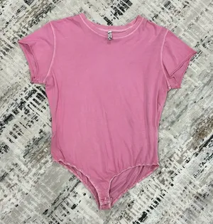 Free people short sleeve Tshirt bodysuit thumbnail 1