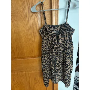 Papaya Leopard Print Ruffle Zip Front Mini Dress Tan Black Smocked Waist Small thumbnail 3