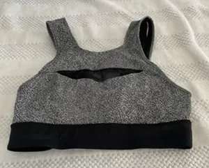 Lululemon Open Front Patterned Sports Bra Size 6 thumbnail 1