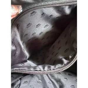 Juicy Couture Metallic 8 Compartment Medium Tote Shoulder Bag With Charm thumbnail 7