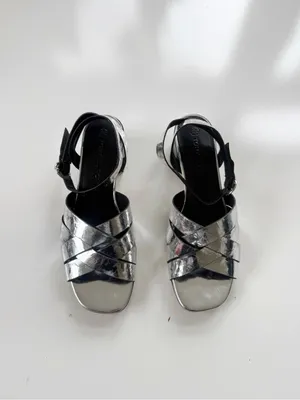 Tory Burch City Heel Sandal in Metallic Vachetta Silver Leather size 9 thumbnail 2