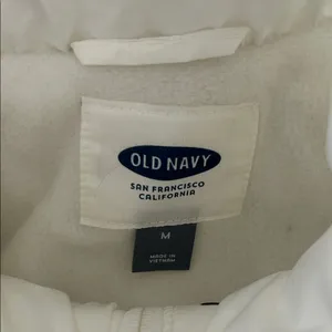 Old Navy White Puffer Vest thumbnail 2