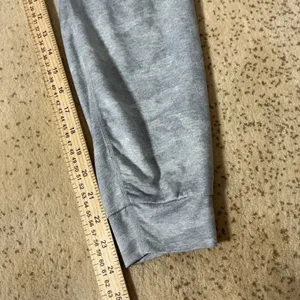 Vuori Womens‎ Performance Joggers Grey Camo Heathered Slim Fit Active Pants XS thumbnail 3