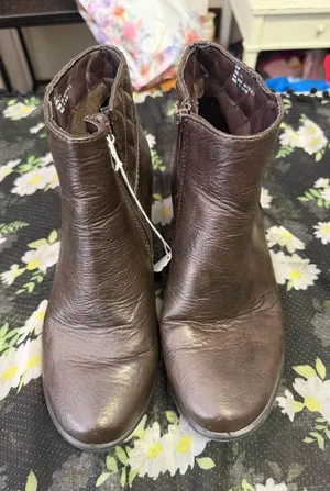 Comfort Wave Brown Faux Leather Wedge Ankle Booties with Quilted Side. Size: 8 thumbnail 1