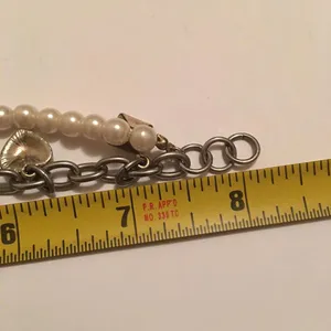 Costume Jewelry Bracelet Faux Pearl Signed Guess thumbnail 8