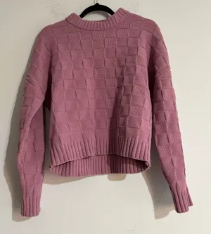 Abercrombie & Fitch Checkered Crewneck Pullover Sweater Pink Size Small thumbnail 1