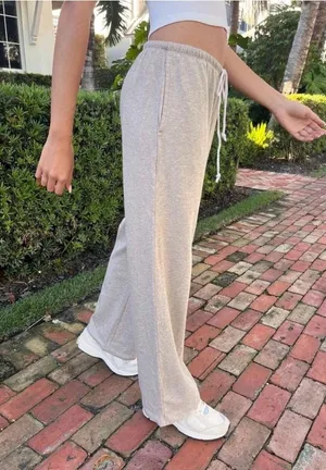 Brandy Melville AUTUMN TIE SWEATPANTS thumbnail 1