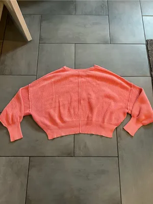 Aerie Beyond Cropped Sweater in Haute Coral thumbnail 3