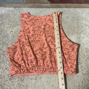 REI Co-op Active Print Crop Top Womens Medium Terracotta High Neck Ribbed Hem thumbnail 5