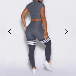 Bombshell Leggings thumbnail 2