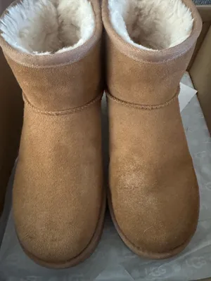 UGG Platform Boots thumbnail 4