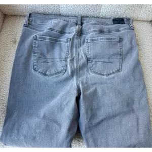 American Eagle Women's High Rise Distressed Skinny Jeans Gray Size 14 Short thumbnail 4