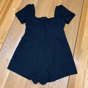Princess‎ Polly Black Linen Blend Square Neck Puff Sleeve Romper Size US 4 thumbnail 4