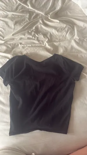 Hollister Black Baby Tee thumbnail 3