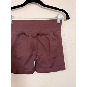 Yeoreo Seamless High Waisted Scrunch Butt Athletic Shorts Brown Medium thumbnail 4