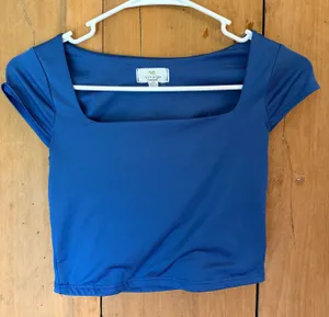 Blue square neck cropped top Live in the Moment thumbnail 1