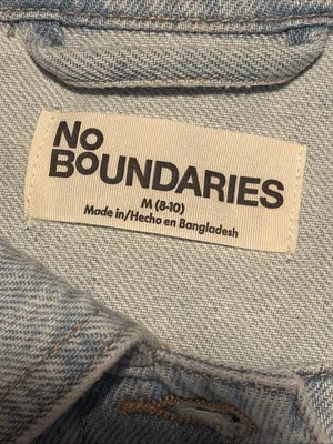 No Boundaries women’s New! Light Blue Denim oversized Jacket size M thumbnail 9