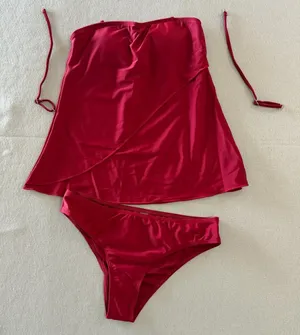 Women's NEW Two Piece Swimsuit Size Medium #260548 Red thumbnail 1
