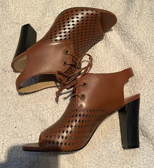 BCBGeneration Heels thumbnail 3