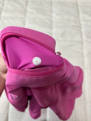 Lululemon Hotty Hot 4" Shorts thumbnail 4